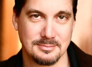 Dublador de Wesker de Resident Evil estará na BGS 2019