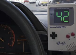 Fã de Game Boy constrói um velocímetro usando o portátil da Nintendo
